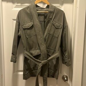 TWILL BELTED JKT. SAGE S